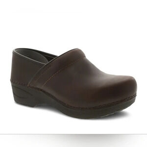 Dansko Brown Oiled leather Clogs New Size EU 40  US